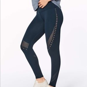 Lululemon 7/8 posy leggings size 8